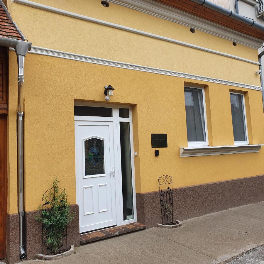 Jegmadar Apartman Debrecen Dış mekan fotoğraf